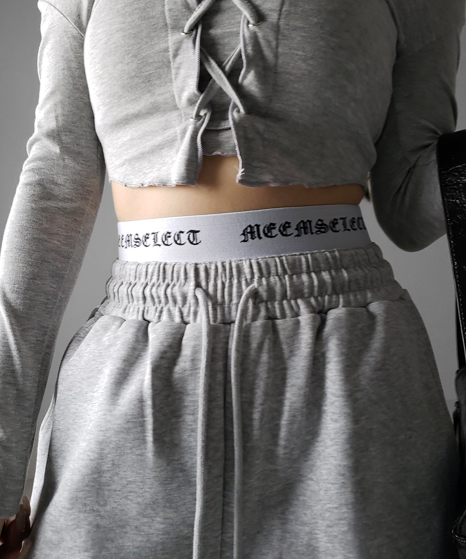 ウエストグランジロゴスウェットワイドパンツ ／ waist grunge logo sweat wide pants