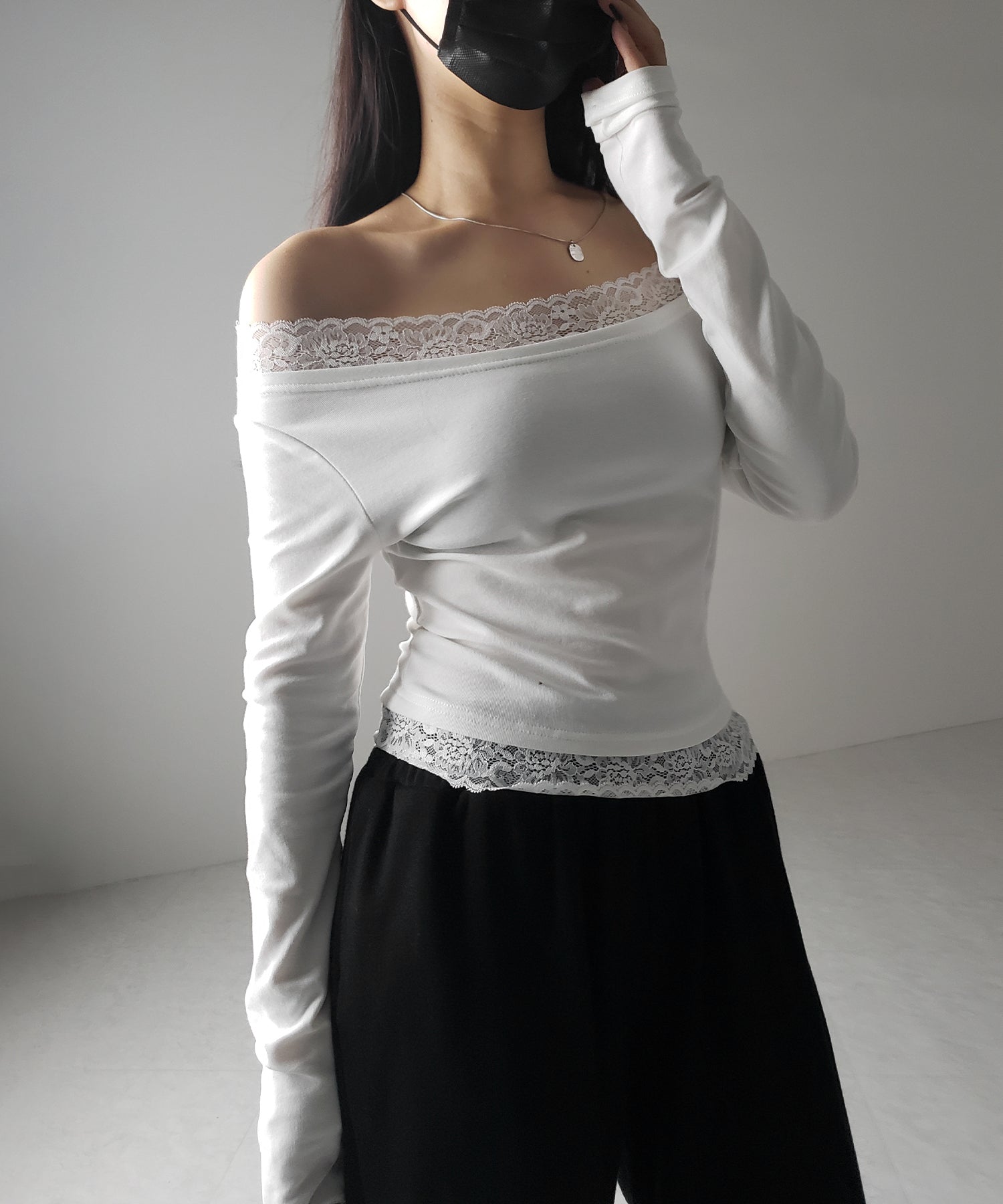 2color 】レース切替オフショルダートップス ／ lace off shoulder tops