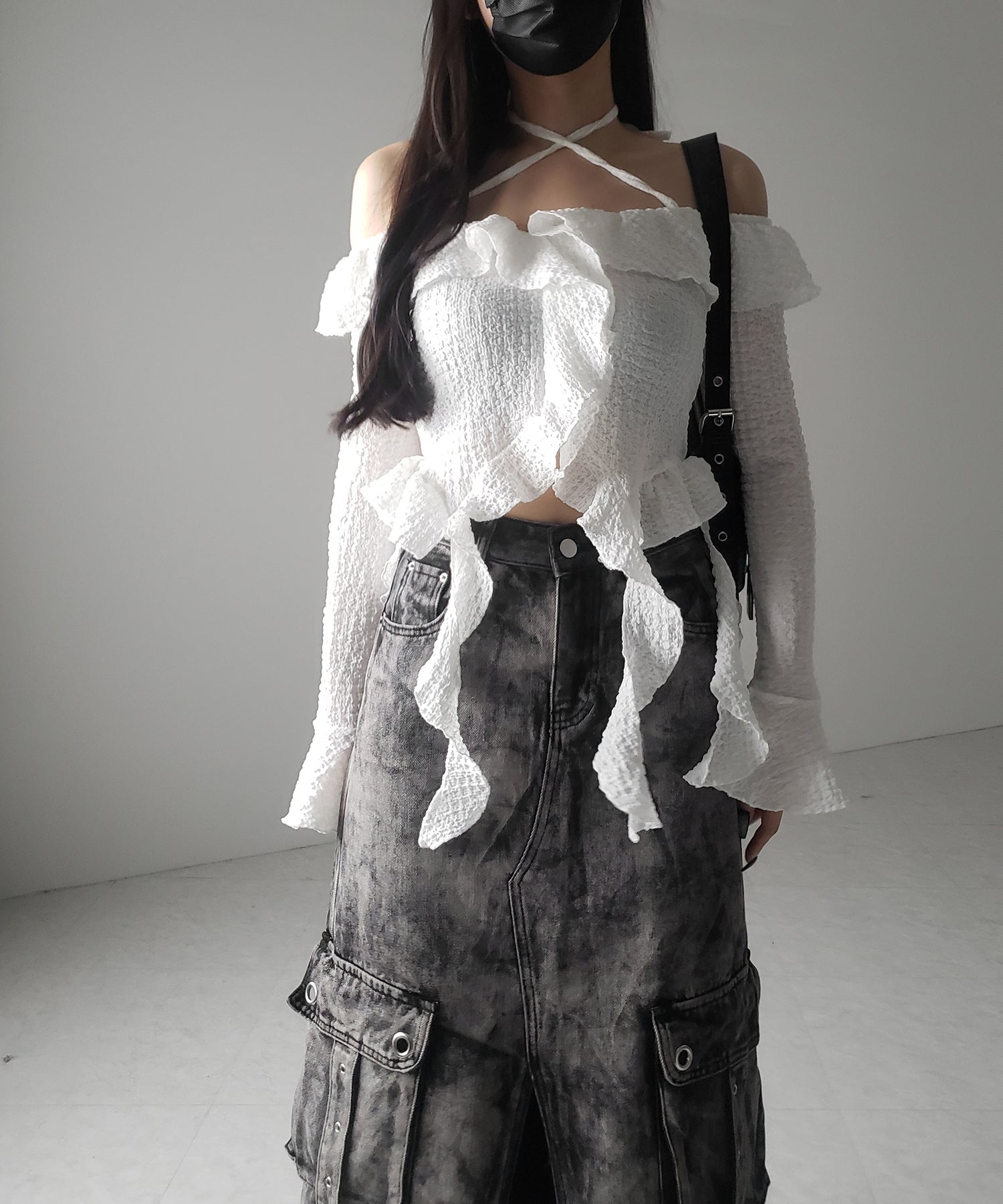 【 ３SIZE 】クラッシュブリーチセンタースリットカーゴデニムスカート ／ crash bleach center slit cargo denim skirt