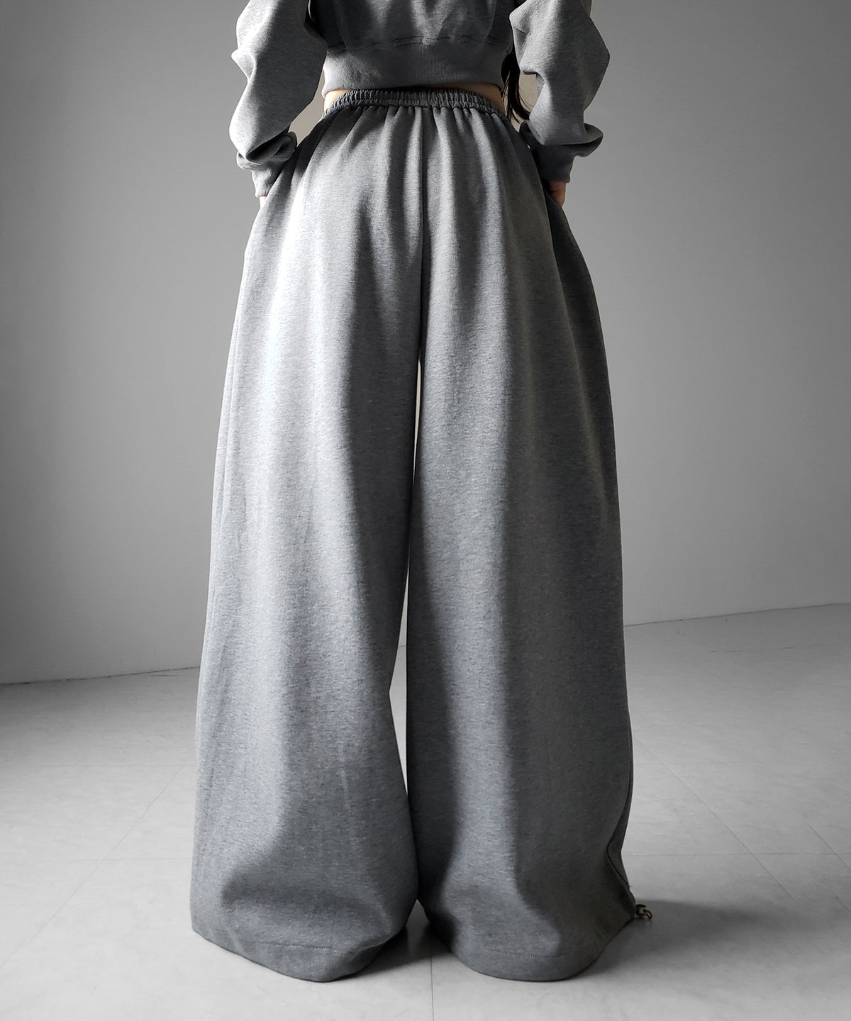 【 セットアップ 】ダブルジップショートパーカー ＋ タックワイドスウェットパンツ SET ／ double zip short hoodie + tuck wide sweat pants SET