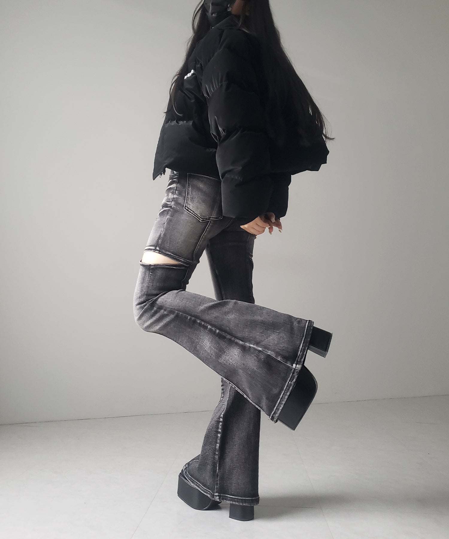 【 ２color ／ ３size 】カットアウトヴィンテージストレッチフレアデニム ／ cutout vintage stretch flare denim