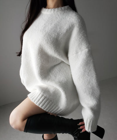 オーバーサイズフラッフィーニットプルオーバー ／ oversize fluffy knit pullover