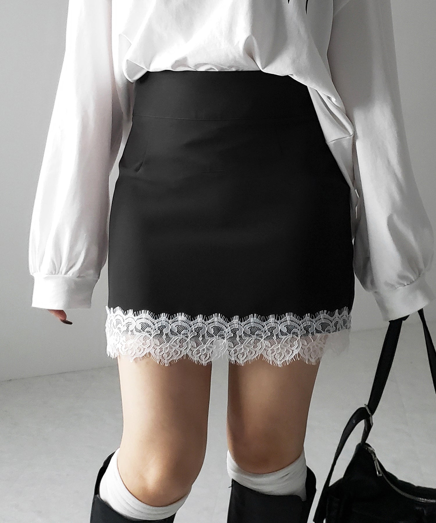 【 セットアップ着用可能 】サイドラインハイウエストミニスカート ／ sideline high waist mini skirt