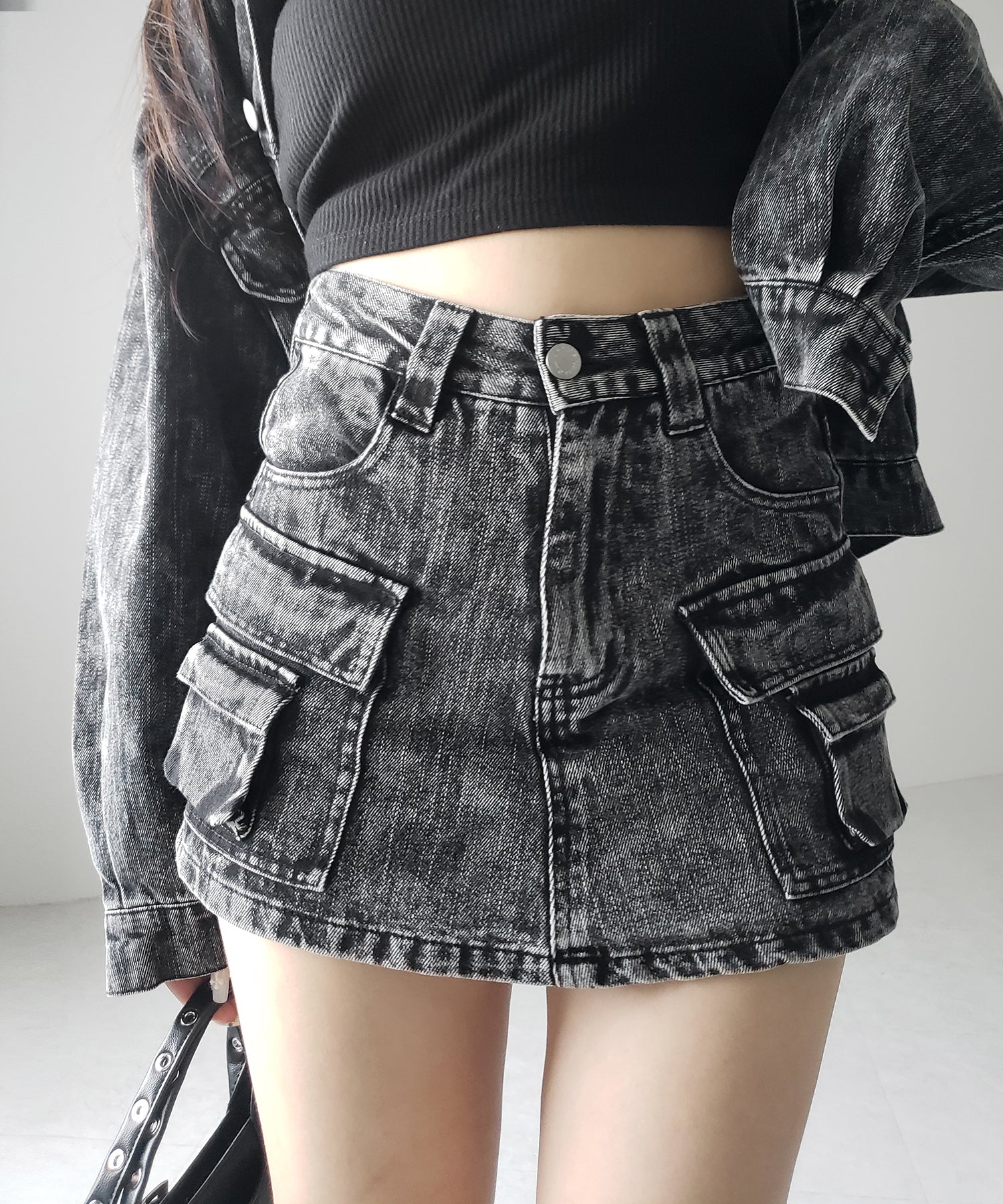 【 デニムセットアップ着用可能 】ヴィンテージケミカルブリーチカーゴデニムミニスカパン ／ vintage chemical bleach cargo denim mini skirt pants