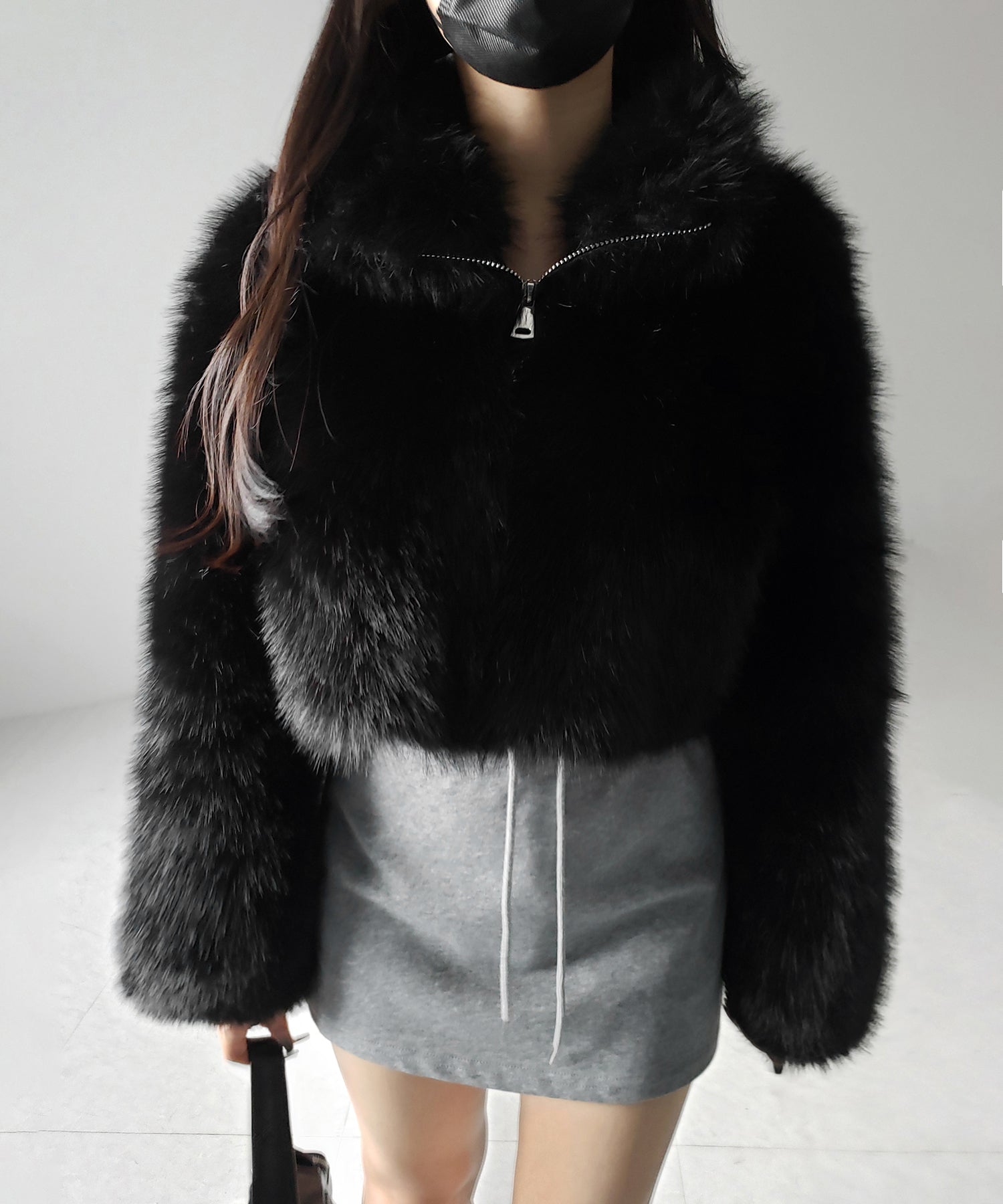 ジップアップスタンドカラーショートフェイクファーコート ／ zip up stand-collar short fake fur coat