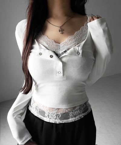 【 人気アイテムの長袖verが新登場！ 】レースレイヤードヘンリーネックスクエア長袖Ｔシャツ ／ lace layered henley neck square long sleeve T-shirt