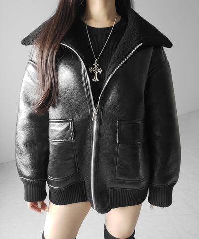 アウトポケットヴィンテージレザーボアムートンオーバージャケット ／ outpocket vintage fake leather boa mouton over jacket