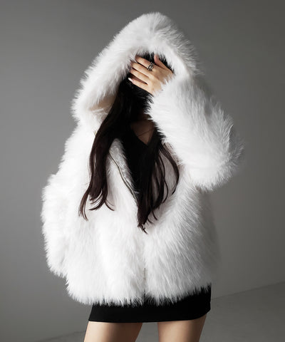 フェイクファーフーディミドルコート ／ fake fur hoodie middle coat