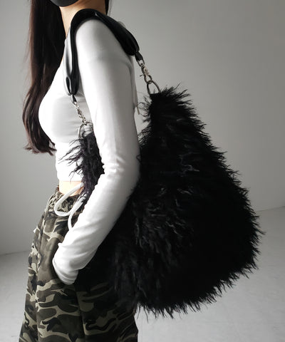【 ショルダーストラップ付き２WAY 】バイカラーシャギーファーショルダーバッグ ／ bicolor shaggy fur shoulder bag