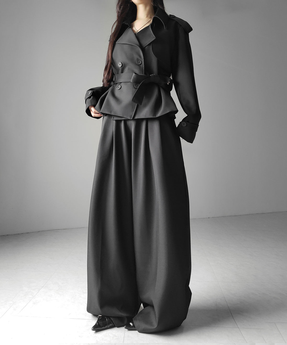 【 上下セットアップ 】ウエストマークショートトレンチコート ＋ タックワイドスラックスパンツ SETUP ／ Waist-mark short trench coat + tuck wide slacks pants