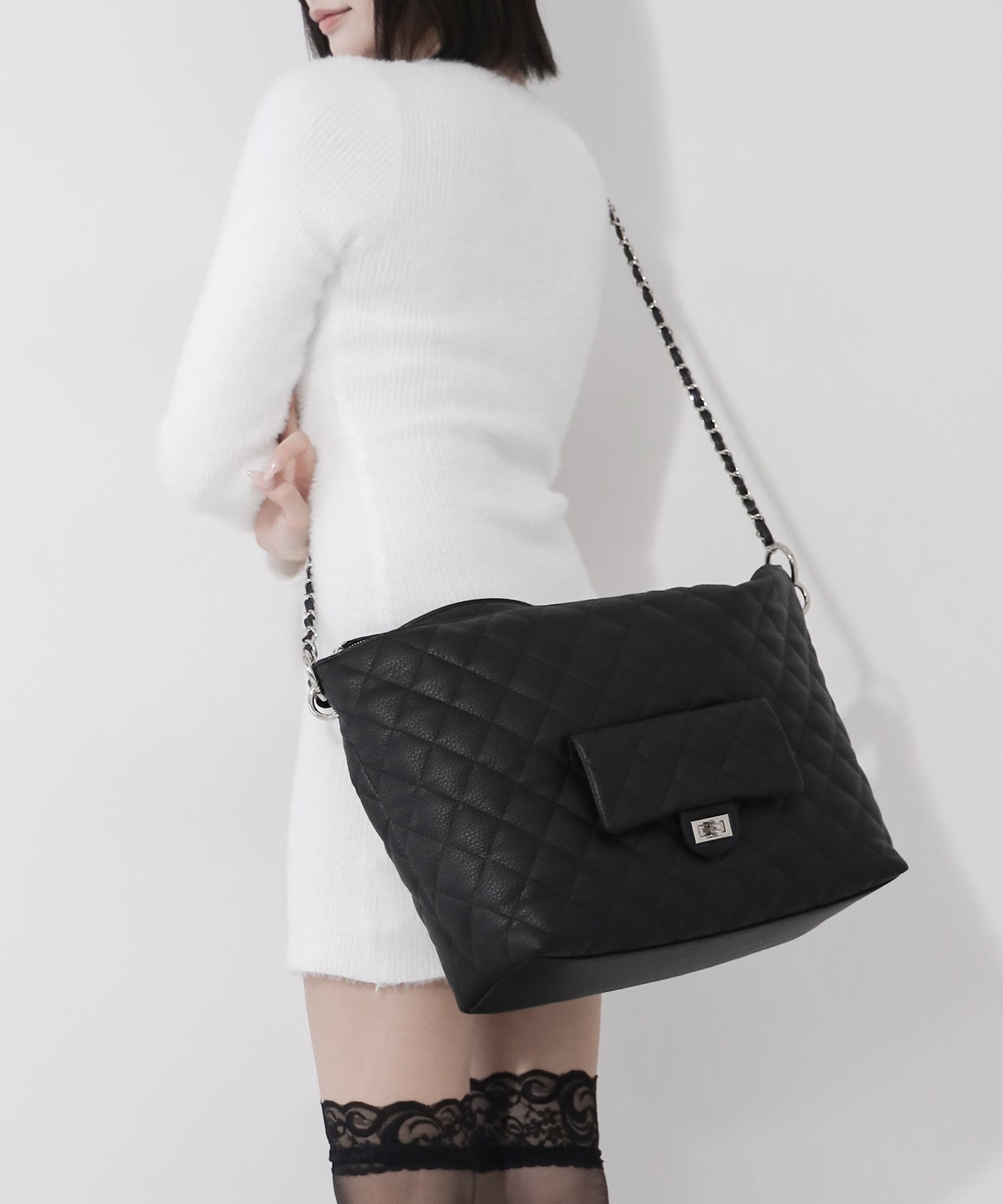 【 ショルダーストラップ付き２WAY 】キルティングスクエアトートショルダーバッグ / quilted square tote shoulder bag