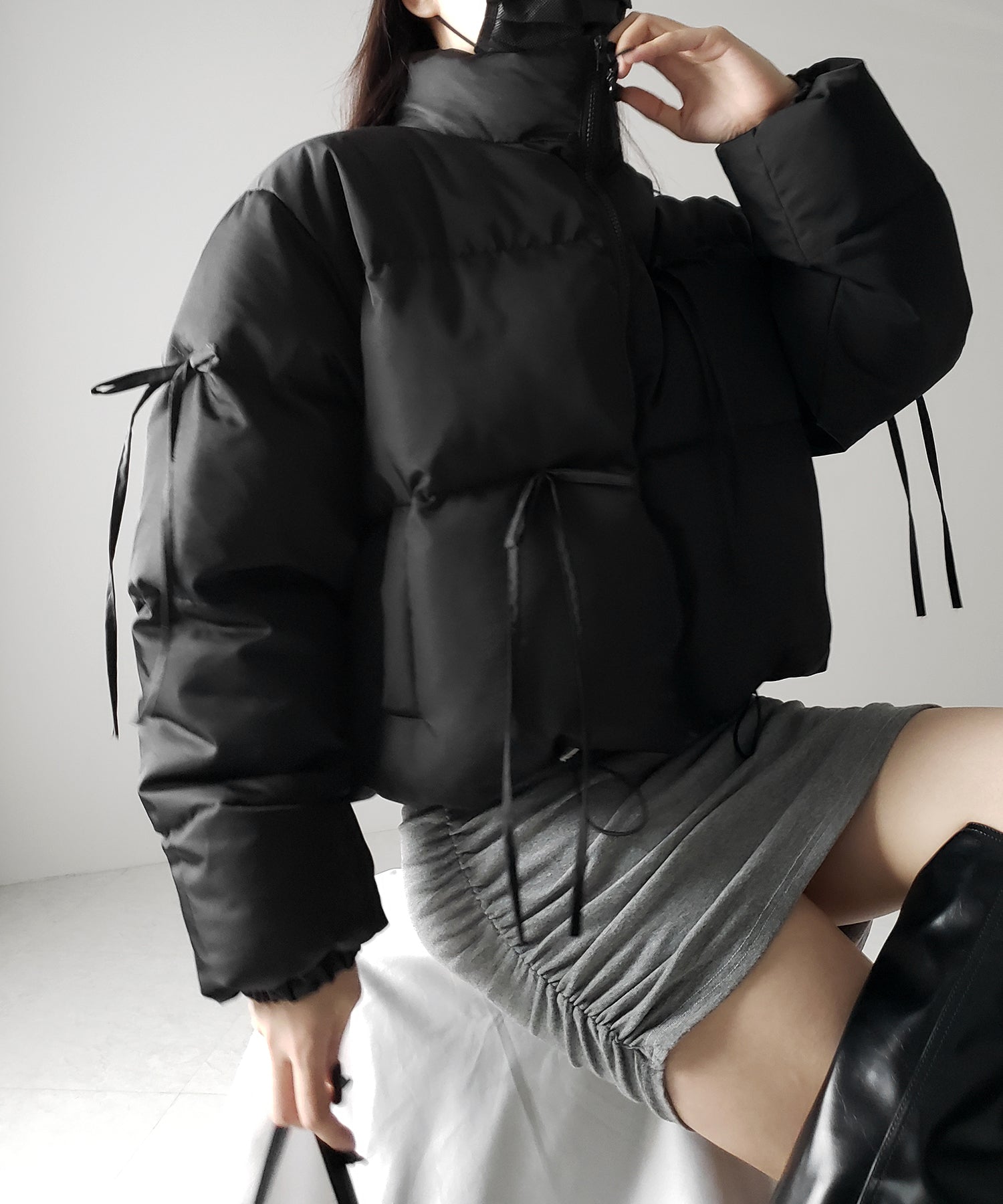 【 選べる３色展開 ／ 裾絞り可能２WAY 】ストラップリボンショートパフダウンジャケット ／ strap ribbon short puff down jacket