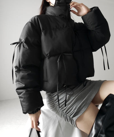 【 選べる３色展開 ／ 裾絞り可能２WAY 】ストラップリボンショートパフダウンジャケット ／ strap ribbon short puff down jacket