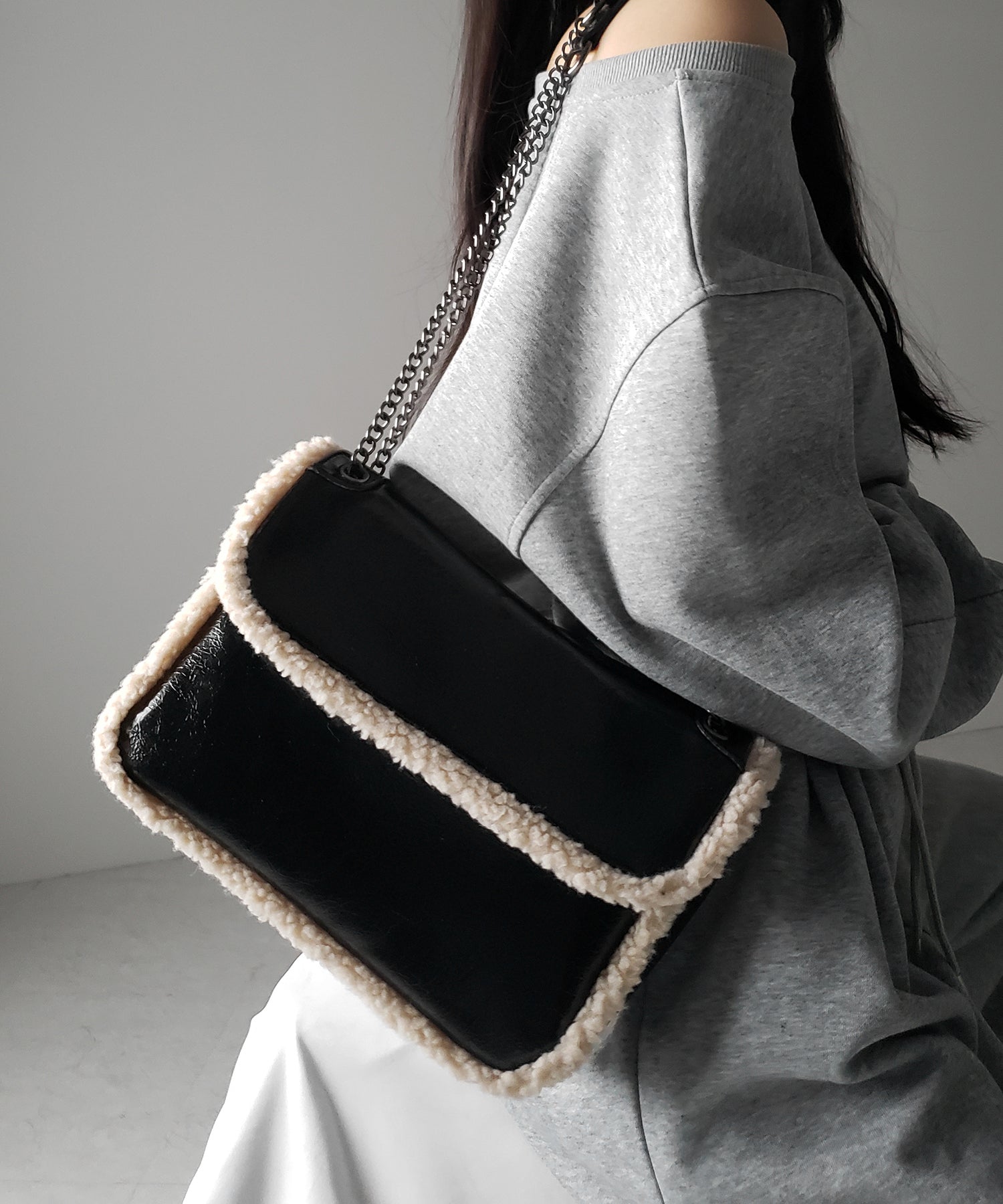 Les Moutons レムートン　ショルダーバッグ Les Moutons レムートンショルダーバッグ