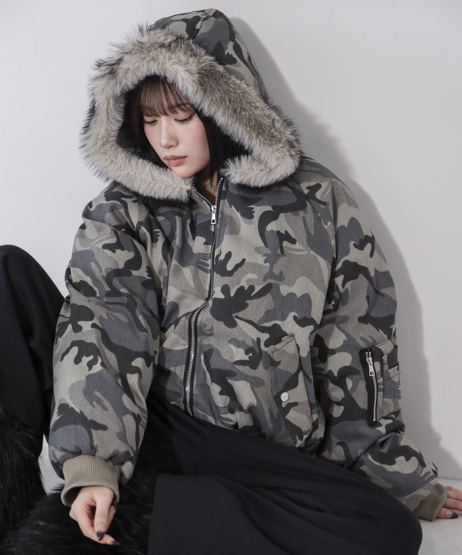 カモフラフェイクファーフーディ中綿ジャケット ／ camouflage fake fur hoodie down jacket