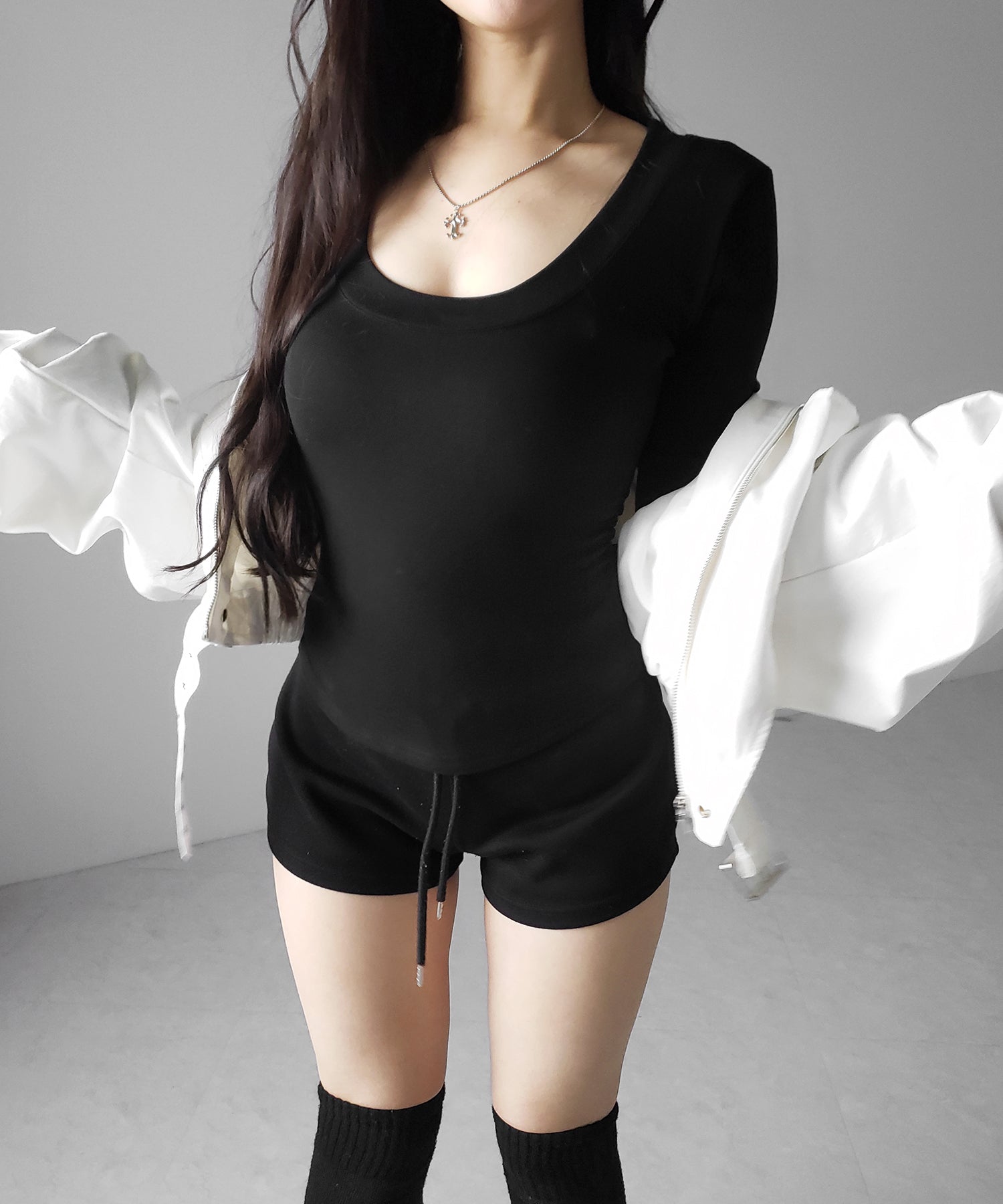 UネックスーパーフィットスリムロンT ／ U-neck super fit slim long sleeve T-Shirt