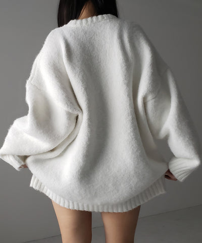 オーバーサイズフラッフィーニットプルオーバー ／ oversize fluffy knit pullover