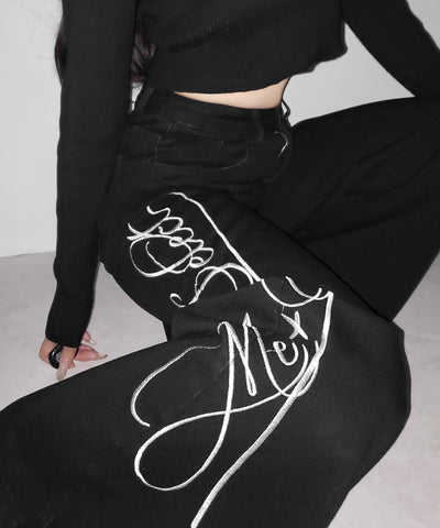 レタリングロゴ刺繍ハイウエストワイドブラックデニム ／ lettering logo embroidery high waist wide black denim