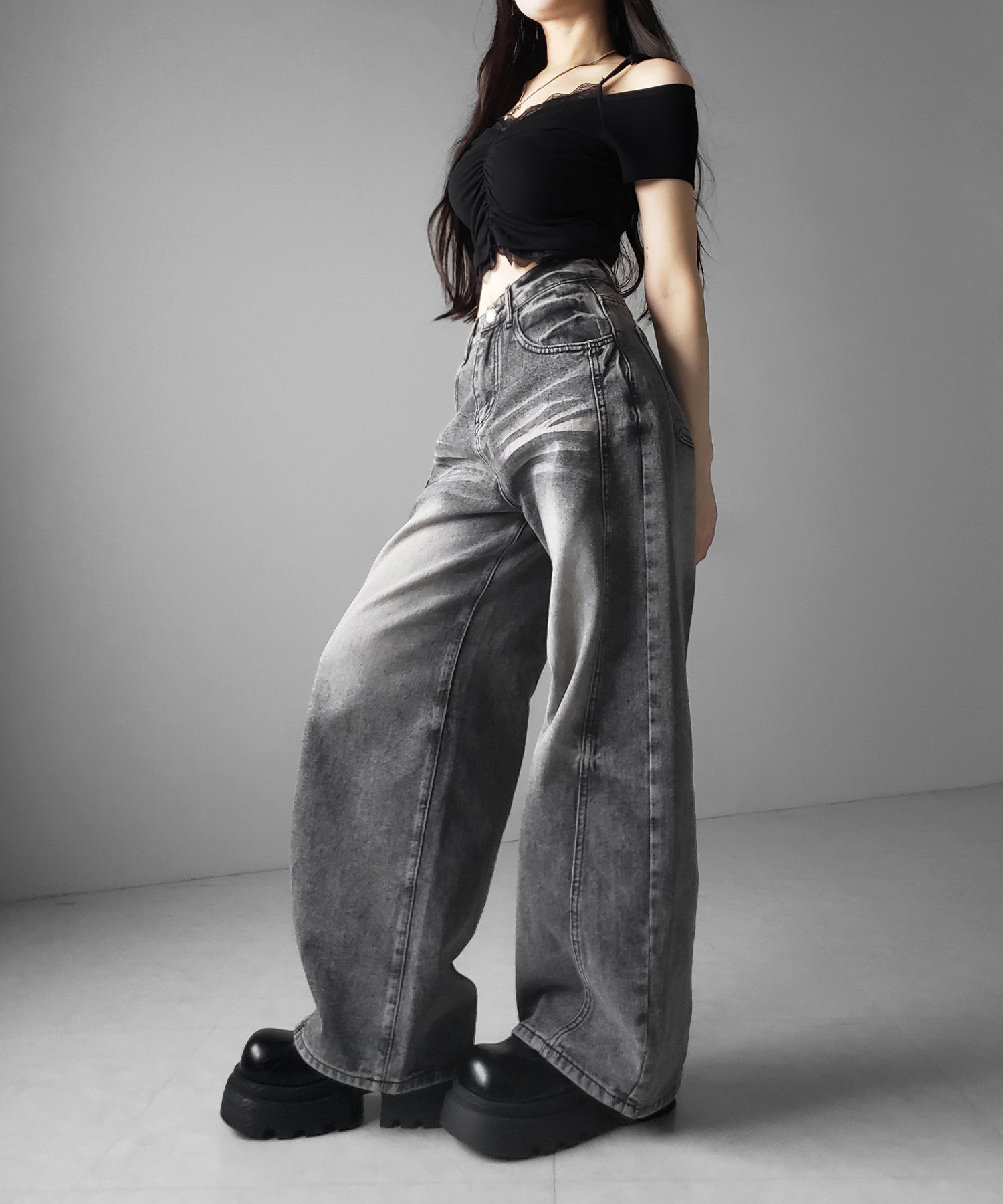 【 ３size 】ヴィンテージブラックウォッシュバルーンデニム ／ Vintage black wash balloon denim