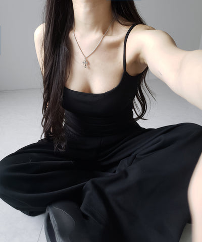 【 カップ付き 】スクエアネックストラップスリムキャミソール ／ square neck strap slim camisole