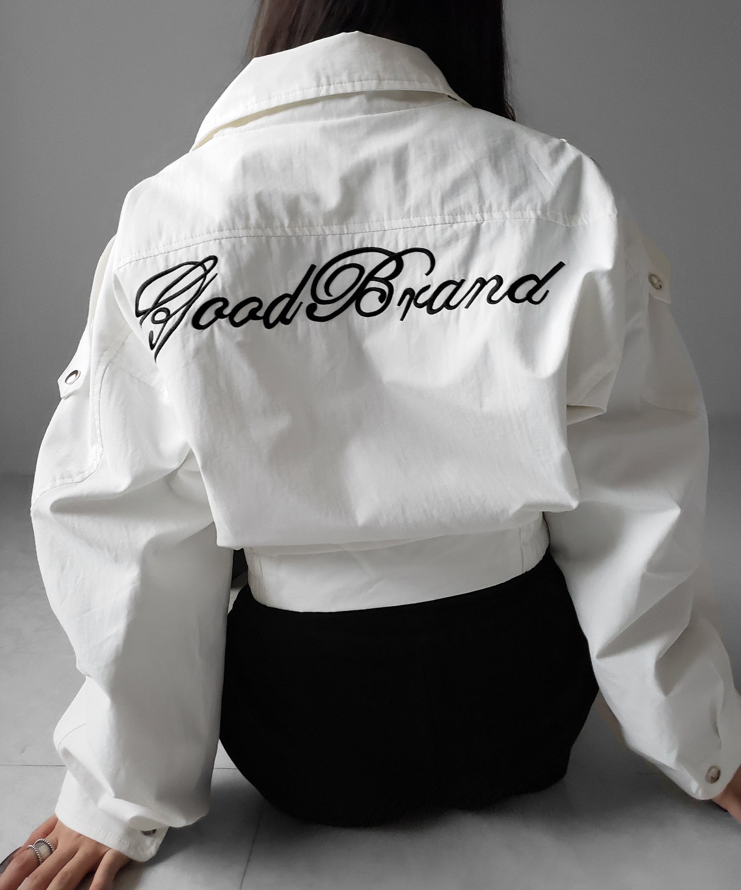 レタリングバックロゴスタンドカラーショートブルゾン ／ lettering back logo stand collar short blouson