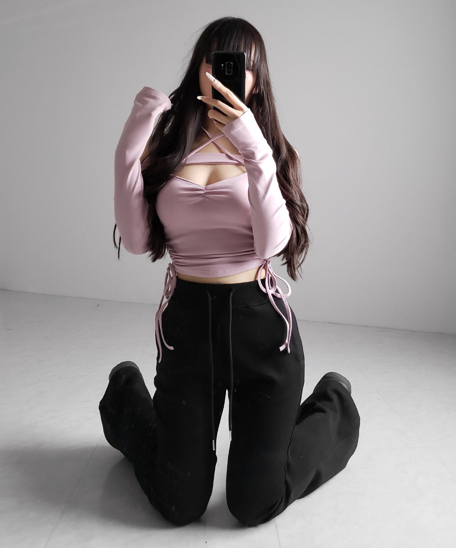 【 新色ピンク追加！ ／ ２WAY 】クロスストラップリボンカットアウトオフショルトップス ／ cross strap ribbon cutout offshoulder tops