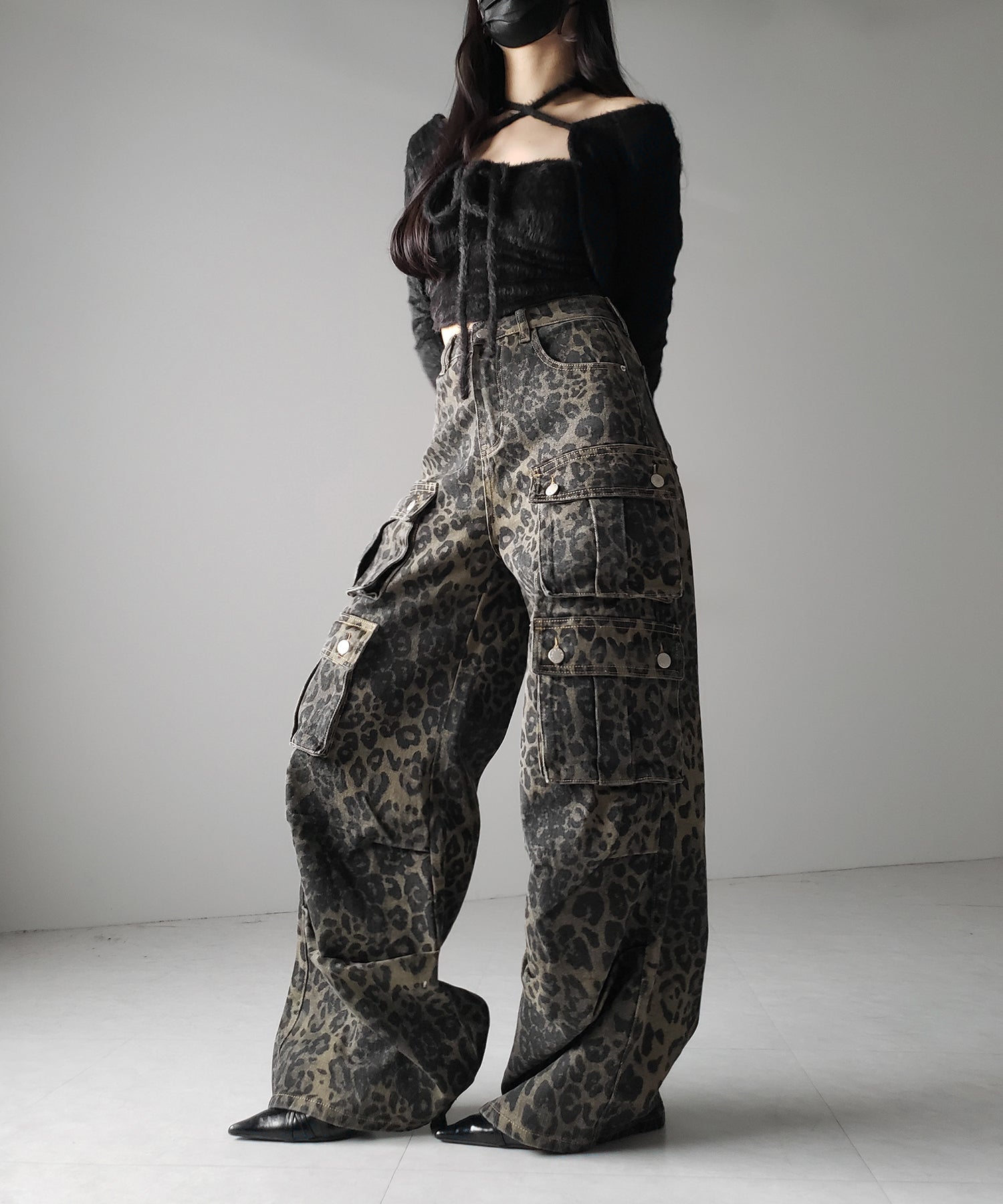 【 ２color ／ ４size 】レオパードヴィンテージタックワイドカーゴデニム ／ leopard vintage tuck wide cargo denim