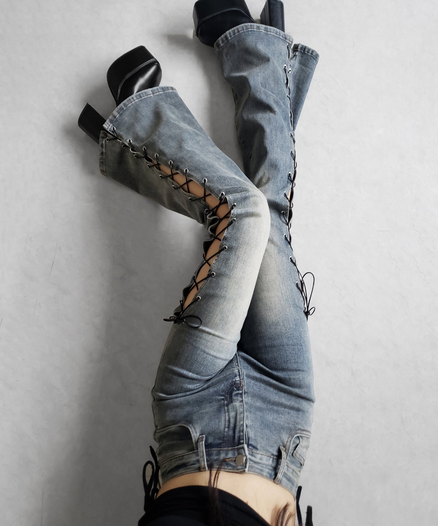 カットアウトリボンヴィンテージストレッチフレアデニム me+em select ストラップリボンヴィンテージストレッチフレアデニム ／ strap ribbon