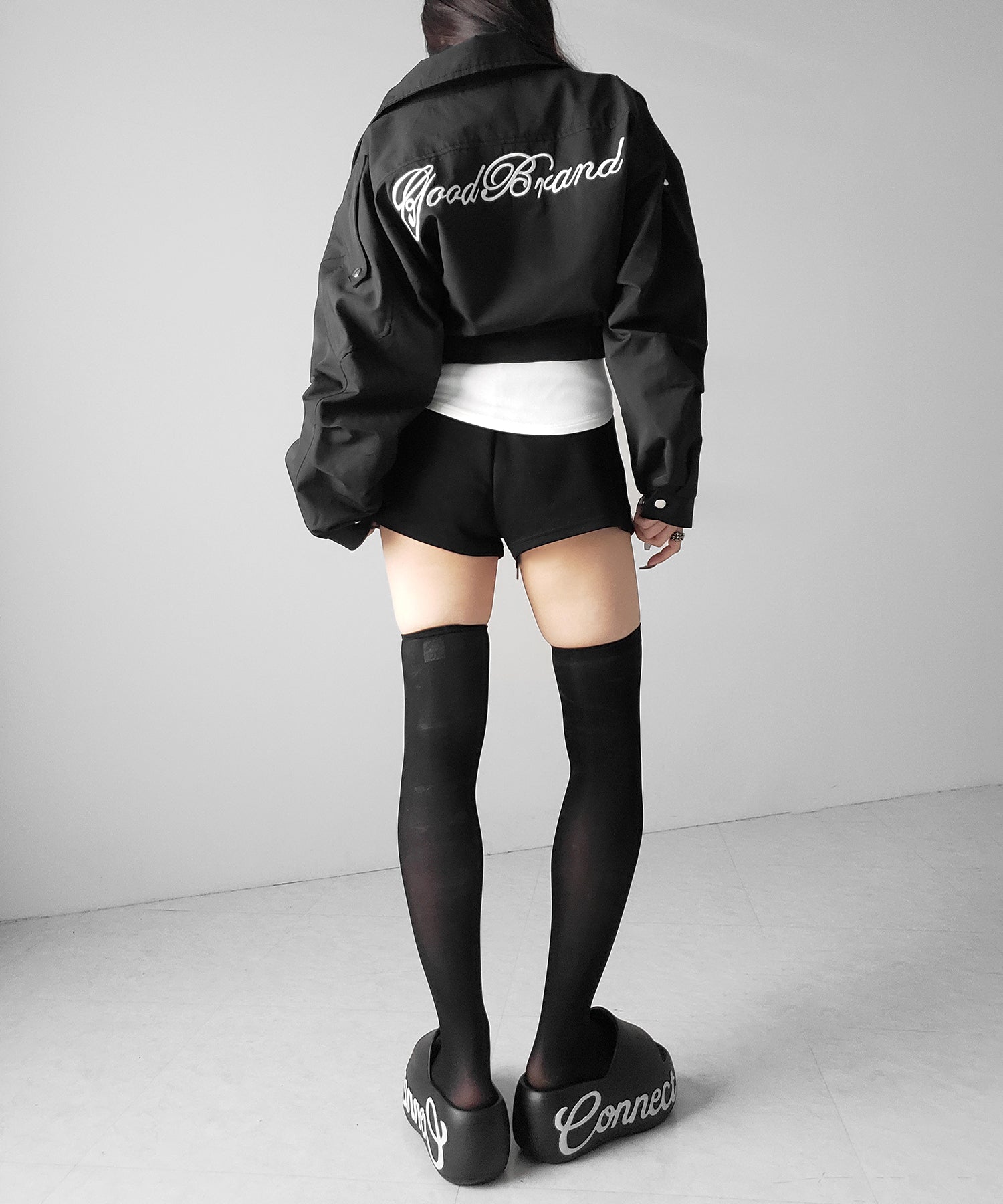 レタリングバックロゴスタンドカラーショートブルゾン ／ lettering back logo stand collar short blouson