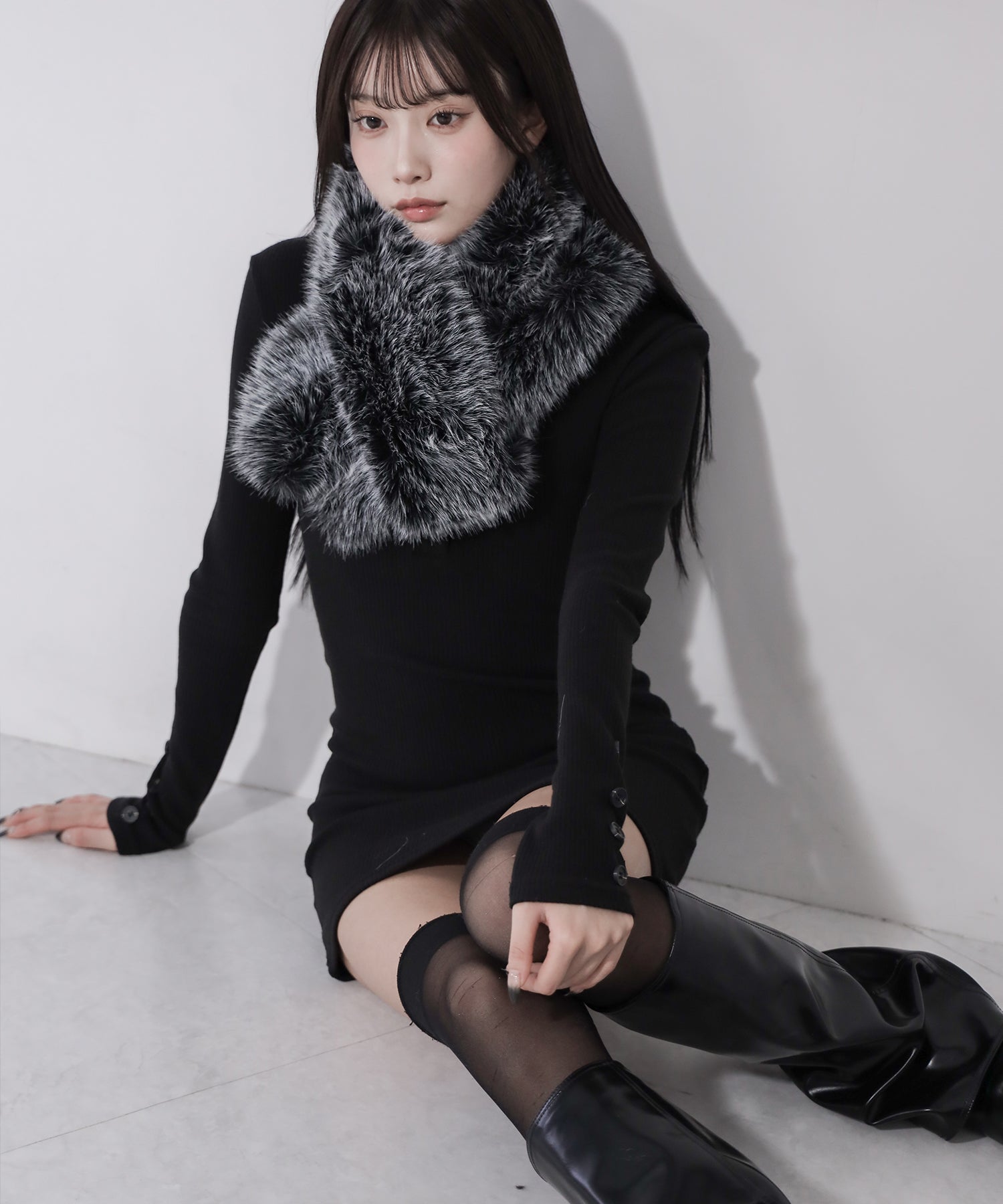 フェイクファーボリュームロングマフラー ／ fake fur volume long muffler