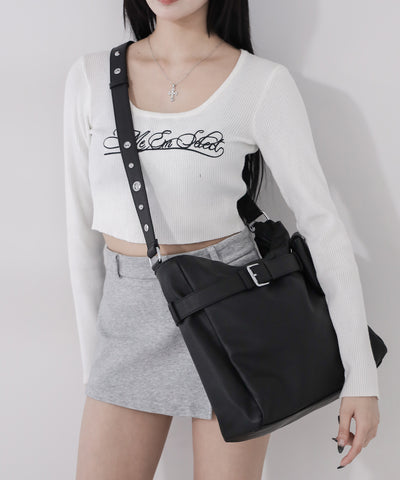 【 A4収納可 】ミニポーチ付きスタッズベルトヴィンテージフェイクレザーショルダーバッグ ／ mini poach SET studs belt vintage fake leather shoulder bag