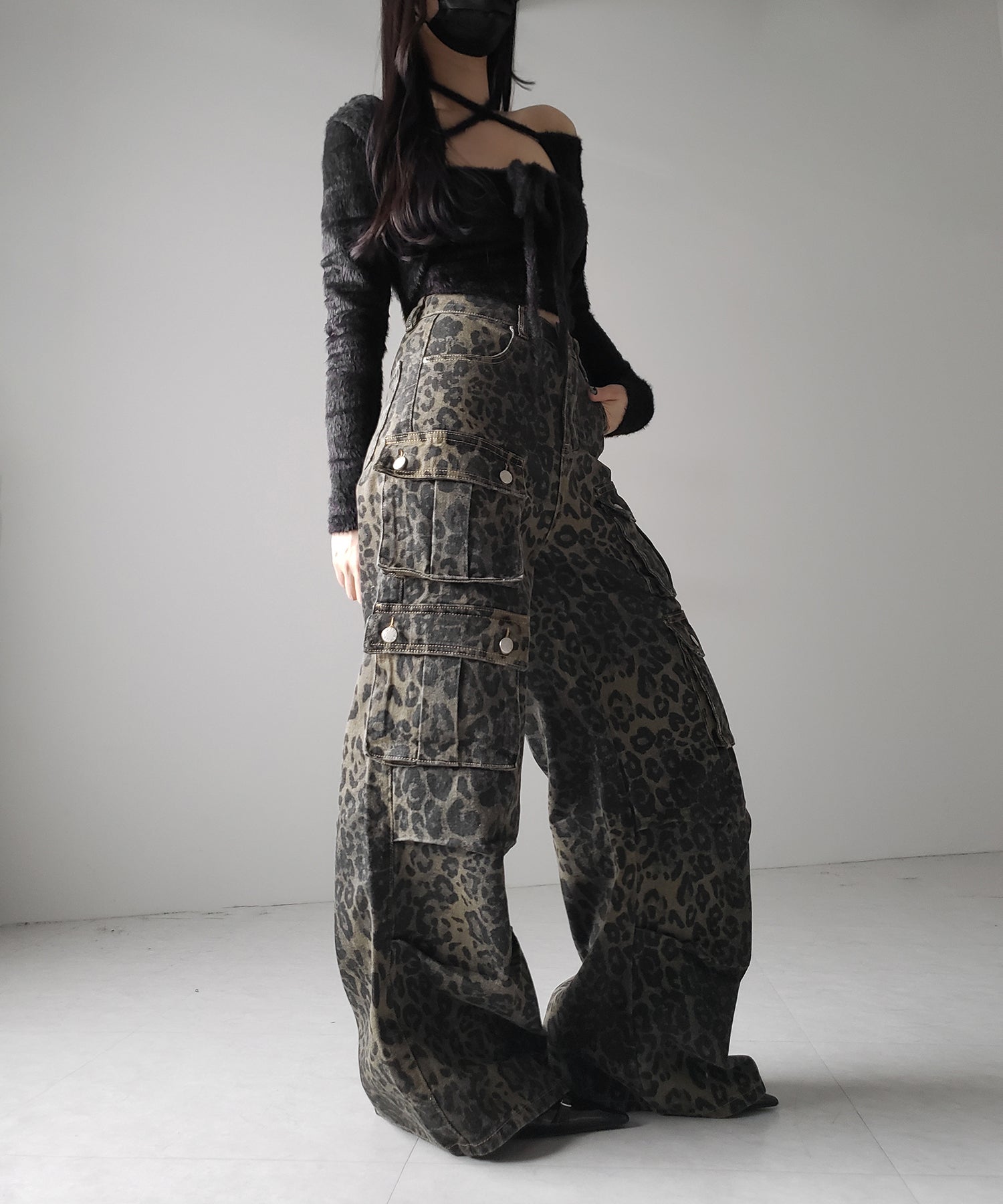 【 ２color ／ ４size 】レオパードヴィンテージタックワイドカーゴデニム ／ leopard vintage tuck wide cargo denim