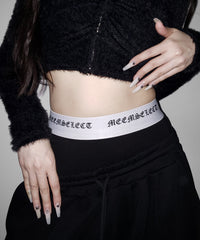 FREE / BLACK