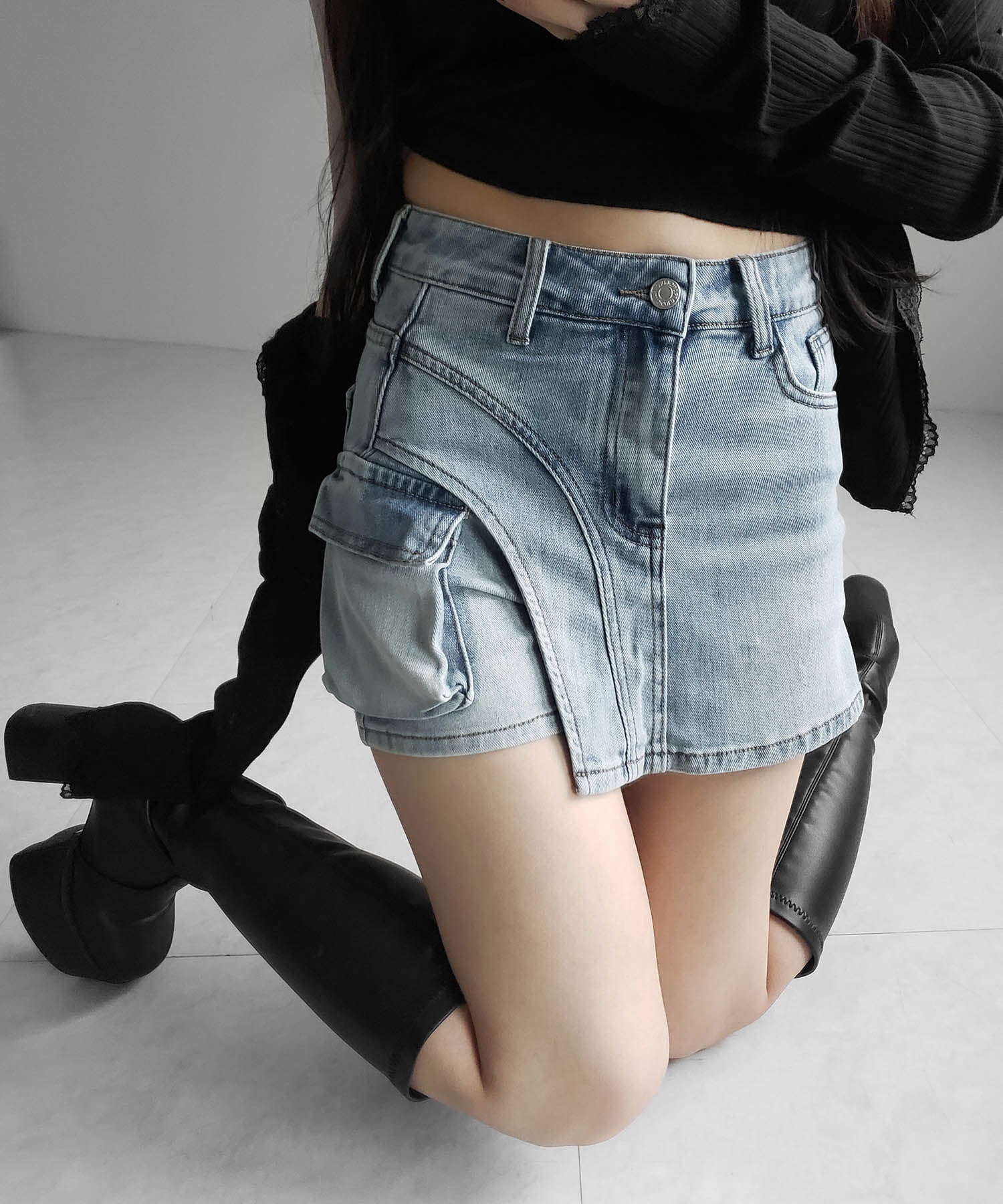 カーゴポケットレイヤードデニムミニスカパン ／ cargo pocket layered denim mini skirt pants