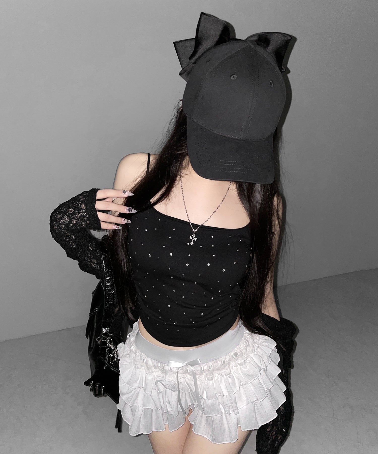 ラインストーンスクエアネックスリムキャミソール ／ Rhinestone square neck slim camisole