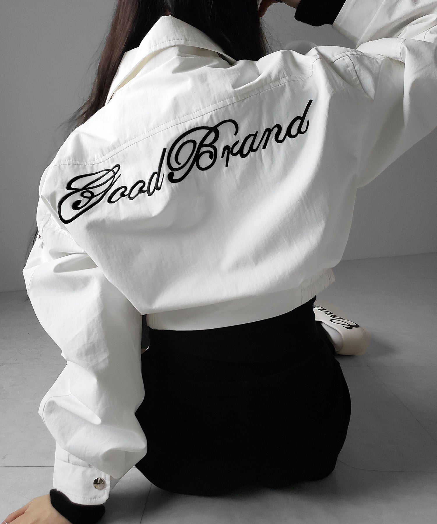 レタリングバックロゴスタンドカラーショートブルゾン ／ lettering back logo stand collar short blouson