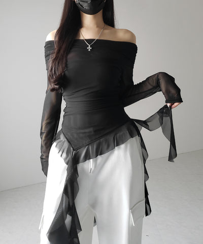 【 ２color 】アシンメトリーフリルオフショルシアートップス ／ asymmetrical frill off-shoulder sheer tops