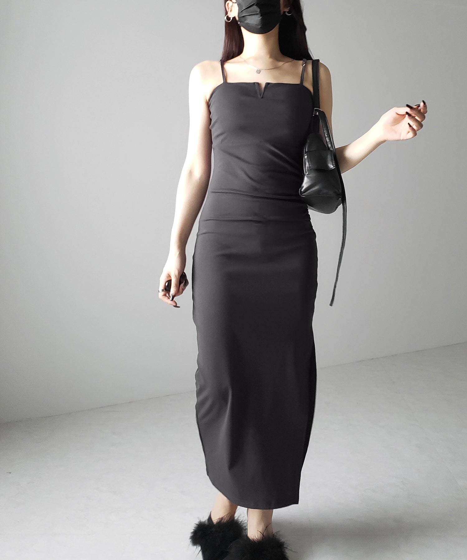 【 パッド付き 】バックストラップサイドシャーリングスリットロングキャミワンピース ／ back strap side shirring slit long cami onepiece