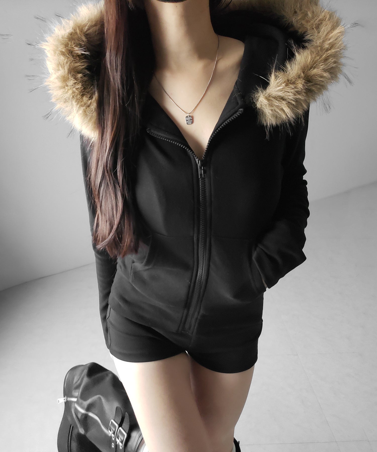 フェイクファーフーディジップアップパーカー ／ fake fur hooded zipup hoodie