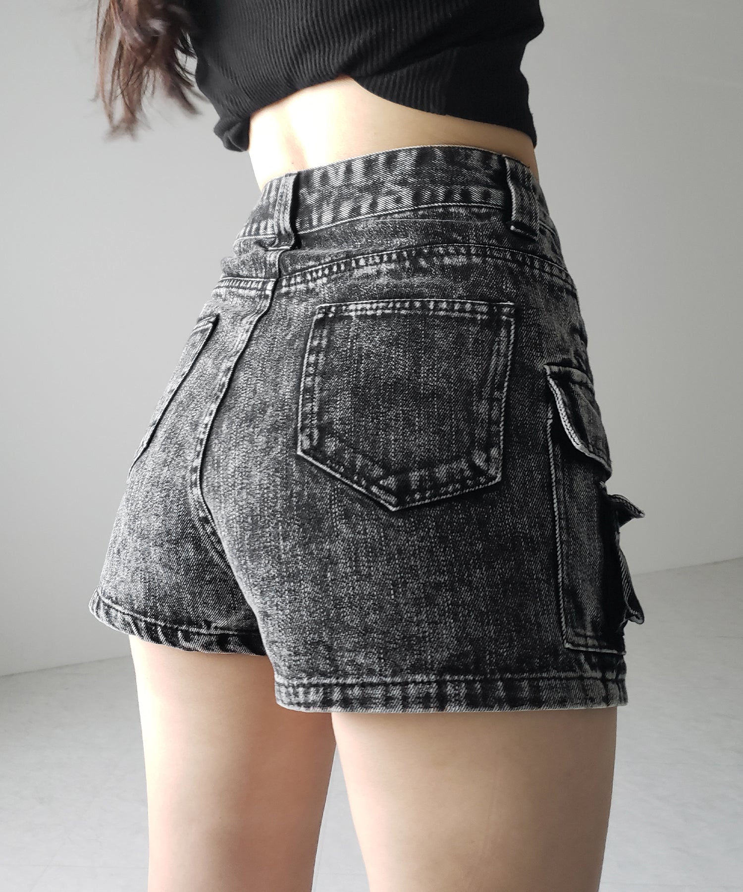 【 デニムセットアップ着用可能 】ヴィンテージケミカルブリーチカーゴデニムミニスカパン ／ vintage chemical bleach cargo denim mini skirt pants