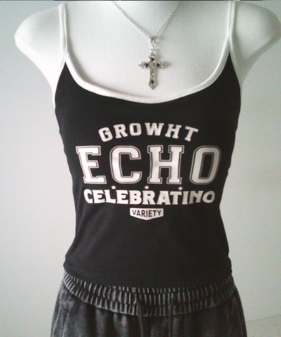 【 カップ付き 】フロントロゴプリントショートキャミソール ／ front logo print short camisole