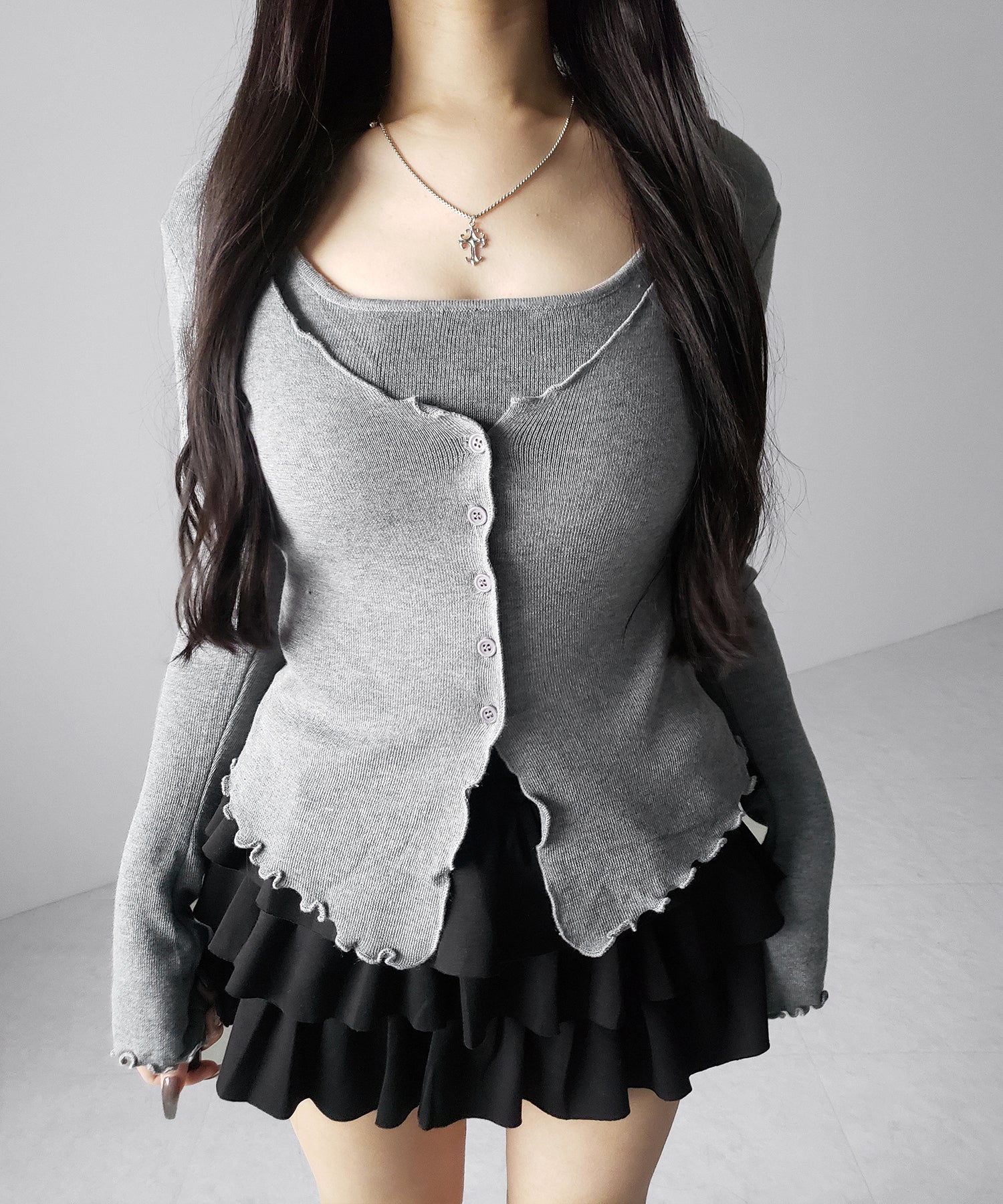 ティアードフリルカットソーミニスカート ／ tiered frill cut and sew mini skirt