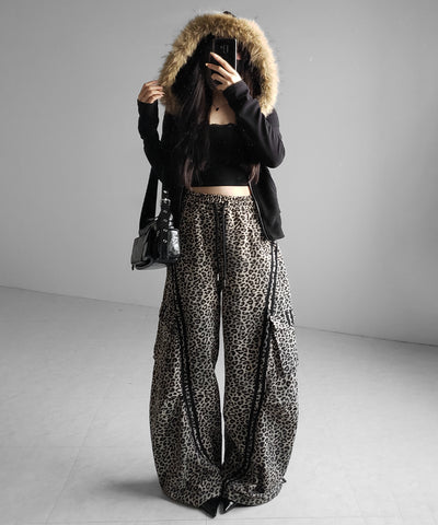 【 裾絞り可能２WAY 】レオパードヴィンテージサイドラインタックワイドスウェットパンツ ／ leopard vintage side line tuck wide sweatpants