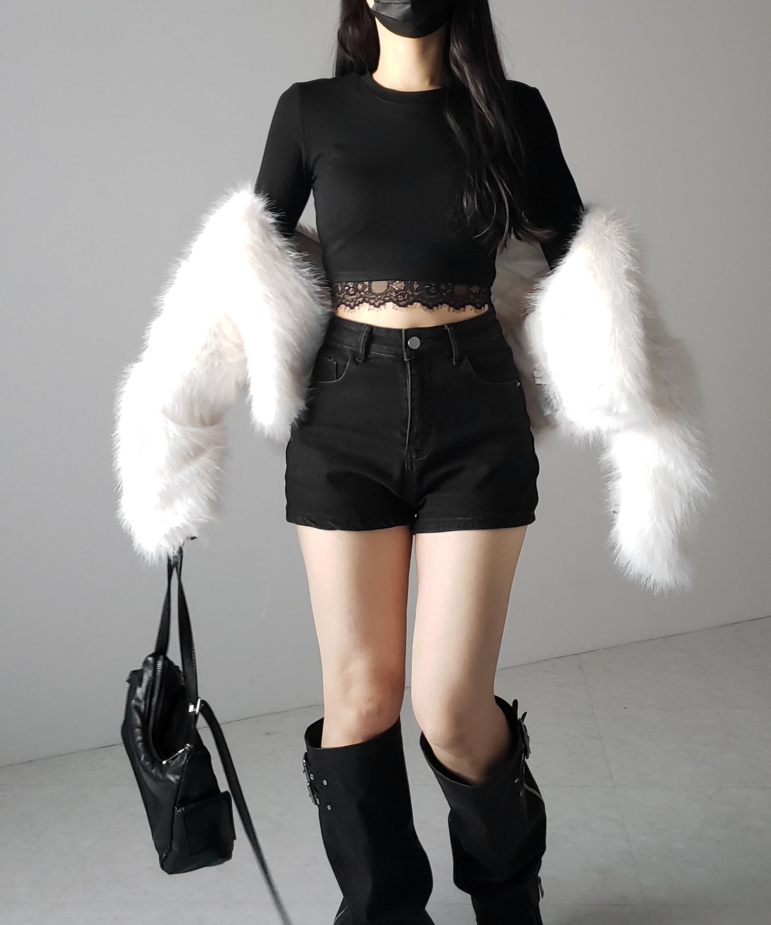 【 裏起毛 】裾レースドッキングショートＴシャツ ／ hem lace docking short Tee