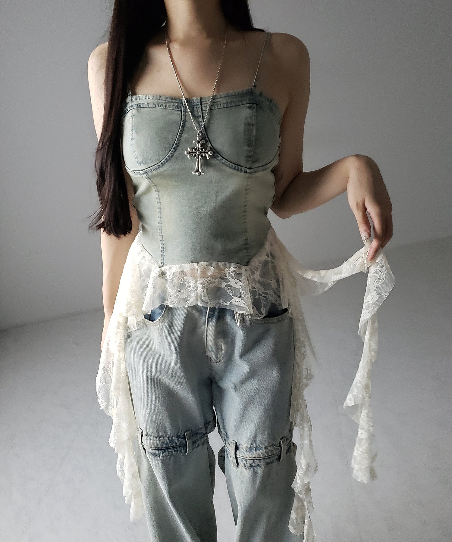 【 ２color 】ヴィンテージライクレースフリルデニムビスチェ ／ vintage like lace frill denim bustier