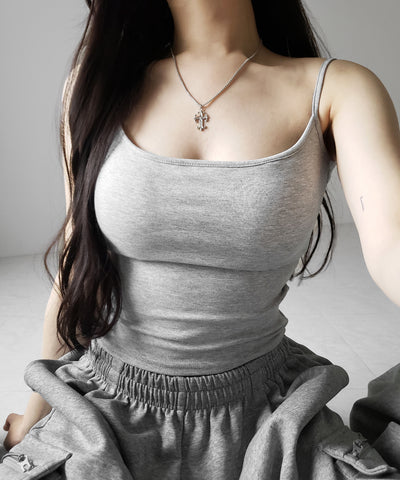 【 カップ付き 】スクエアネックストラップスリムキャミソール ／ square neck strap slim camisole