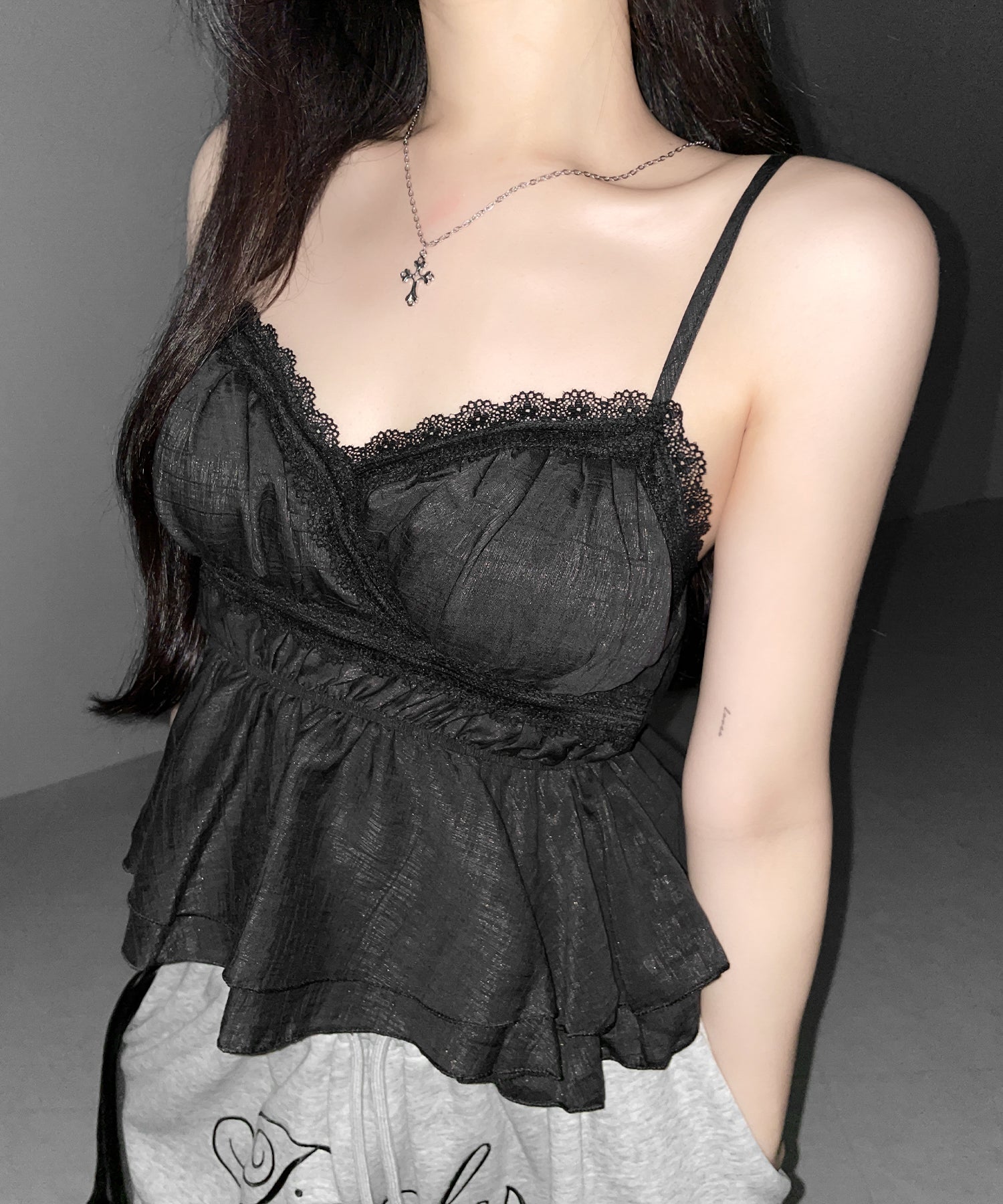 レースフリルペプラムキャミソール ／ lace frill peplum camisole