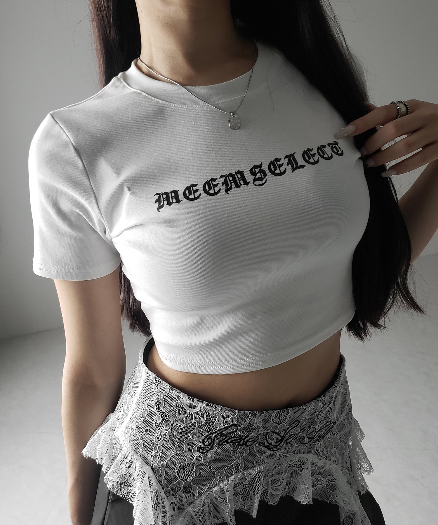 【 ２color 】グランジロゴショートちびTシャツ ／ grunge logo short chibi T-shirt