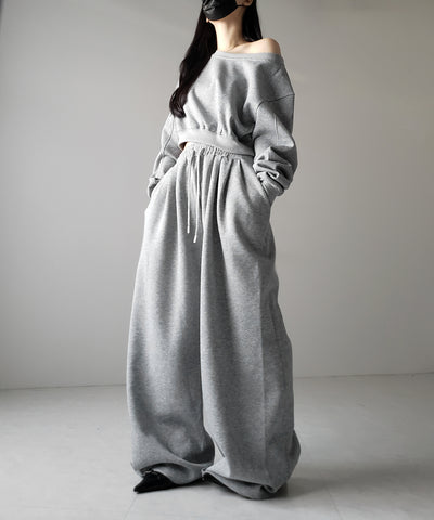 【 セットアップ 】ワンショルダーショートスウェットトップス ＋ タックワイドパンツ SET ／ off shoulder short sweat tops & tack wide pants SET