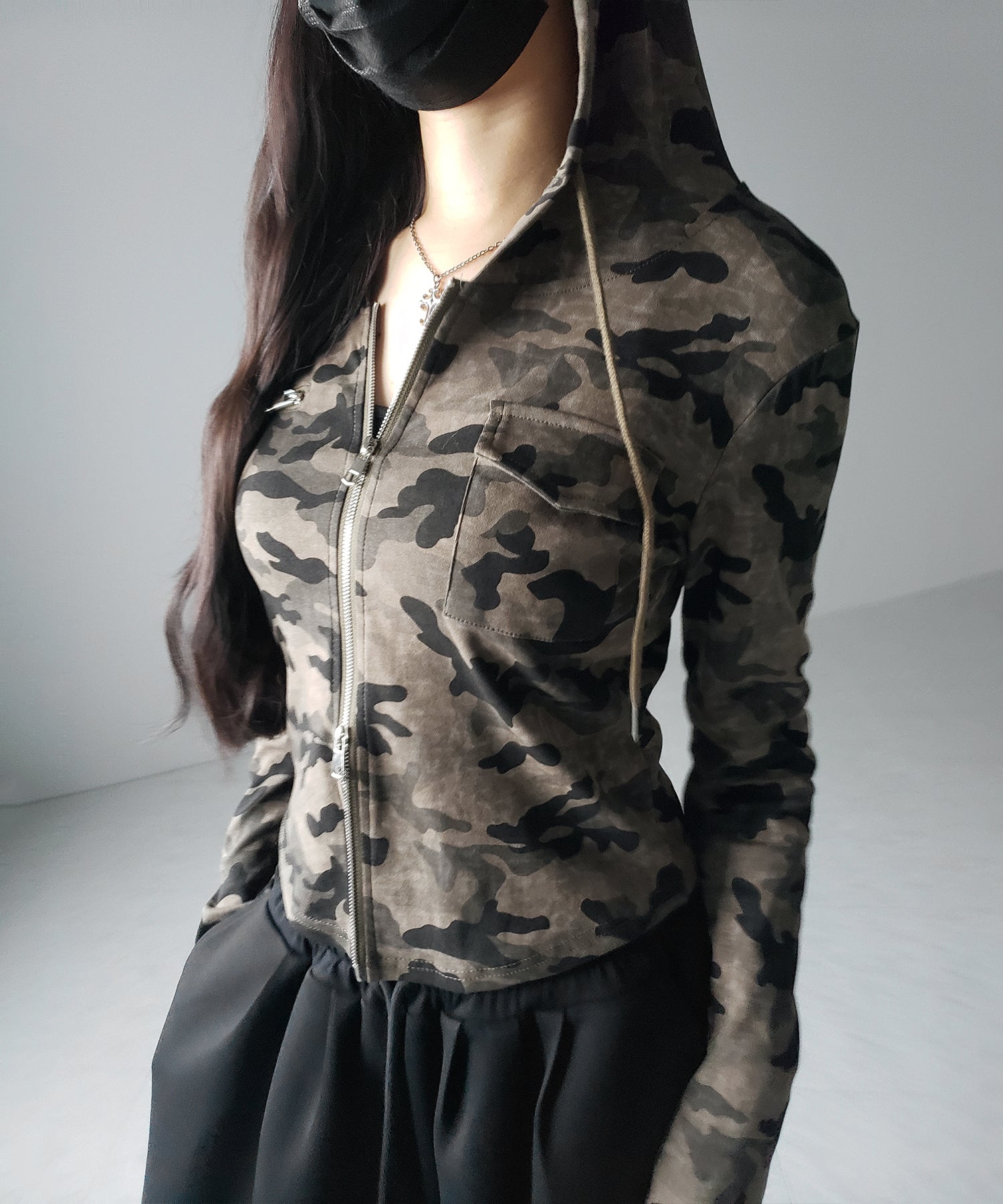 ヴィンテージカモフラダブルジップカットパーカー ／ vintage camouflage double zip cut hoodie